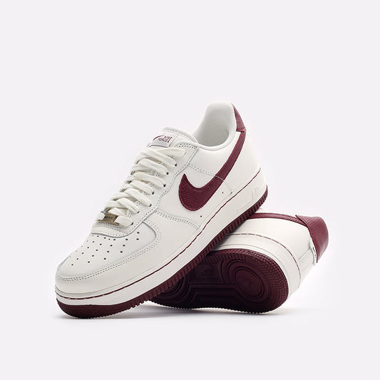 Court Luxe Low – Dark Beetroot