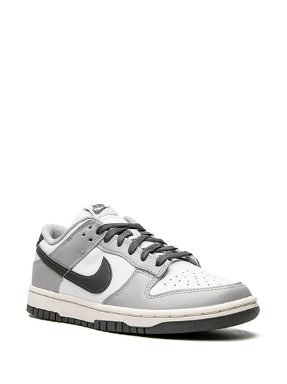 NlKE Dunk Low Light Smoke Grey