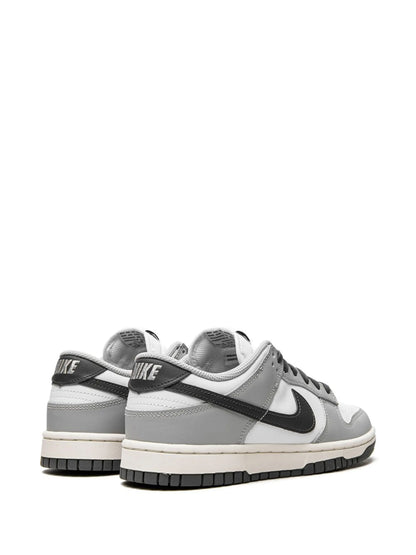 NlKE Dunk Low Light Smoke Grey