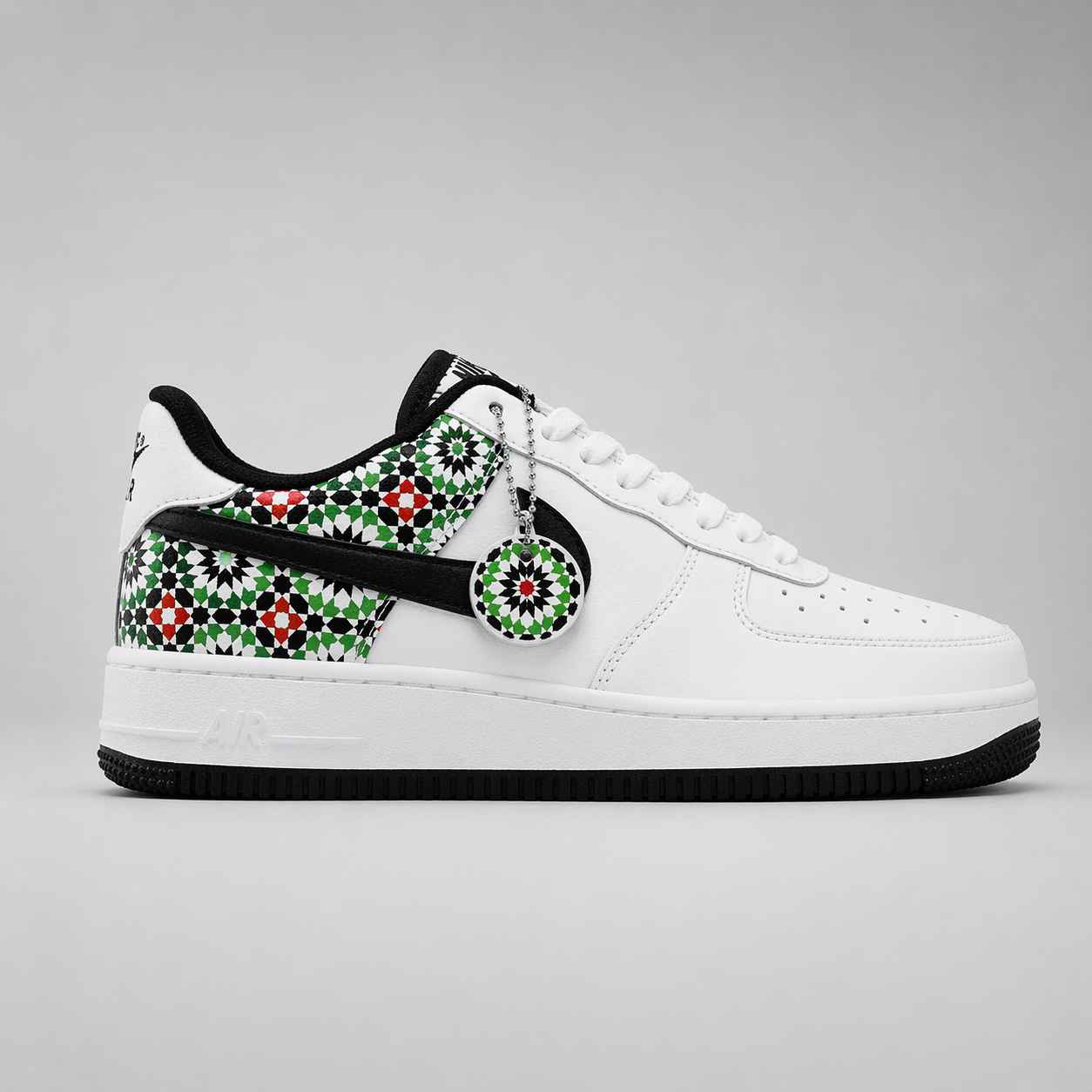 Moroccan Style Sneakers – Black